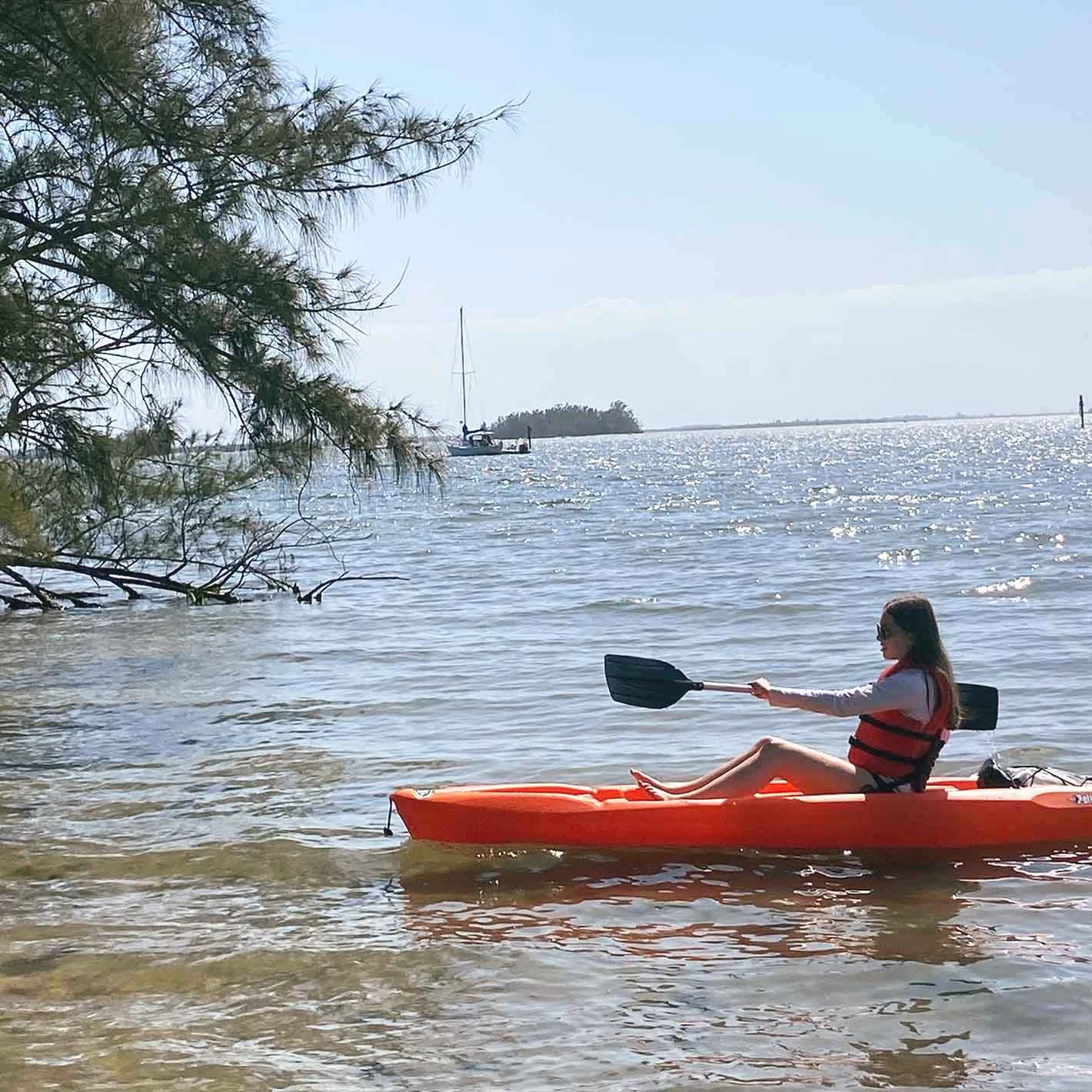 Pelican Sport Pulse 100X With Paddle Kayak - Image 3